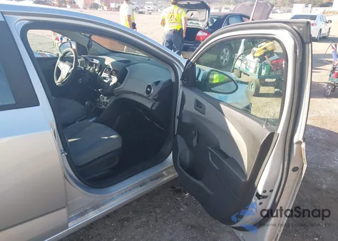 2016 Chevrolet Sonic Ls Auto z USA, uszkodzony, nr VIN 1G1JA6SH6G4165182